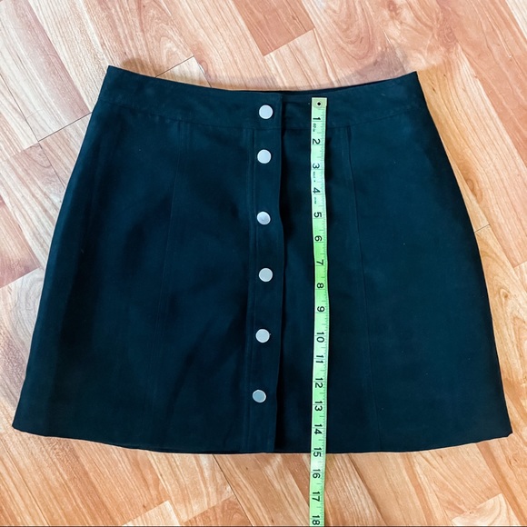Divided F21 faux suede black button up mini skirt - Picture 8 of 10